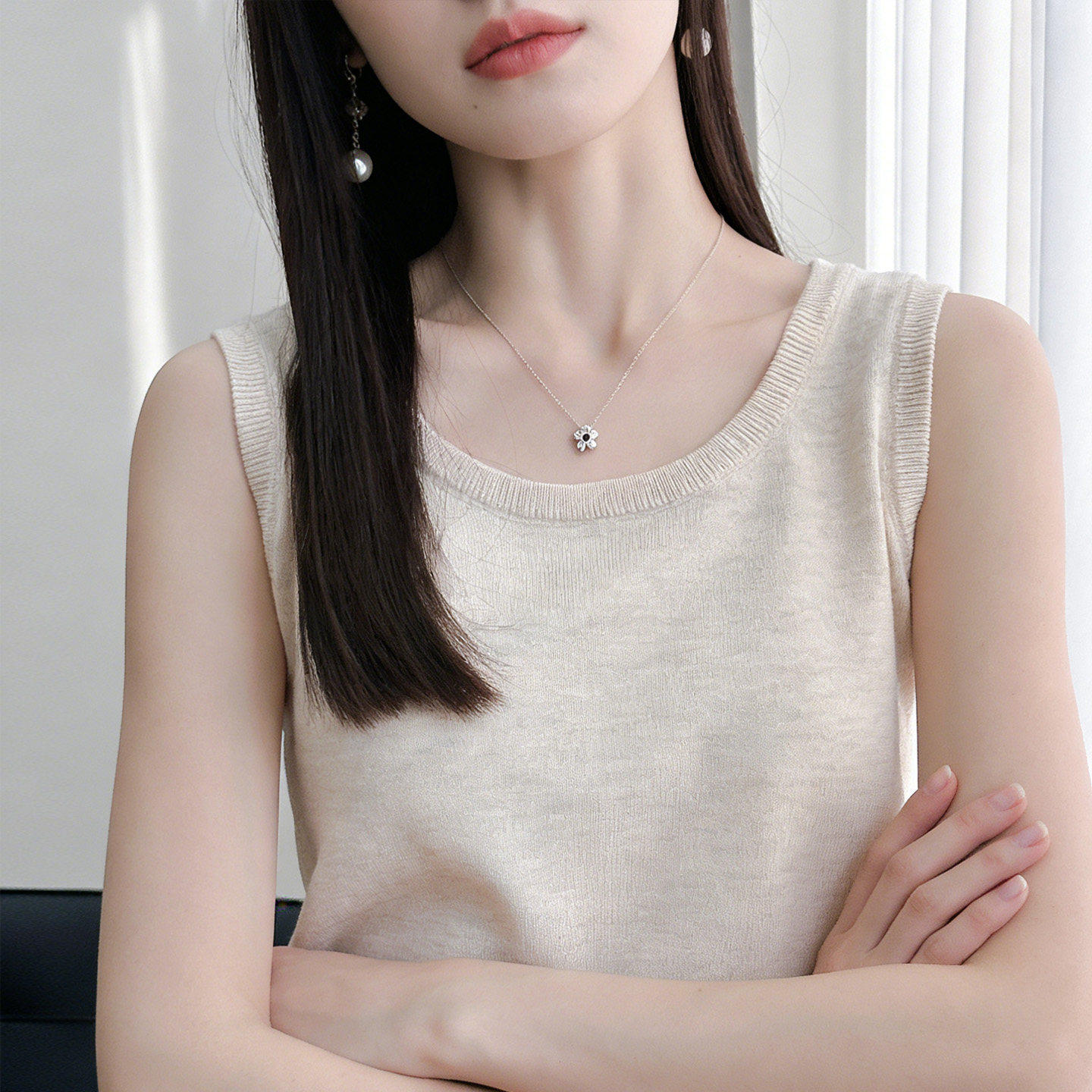 圆领吊带背心女内搭打底衫冰丝无袖针织t恤配西装小个子短款内搭