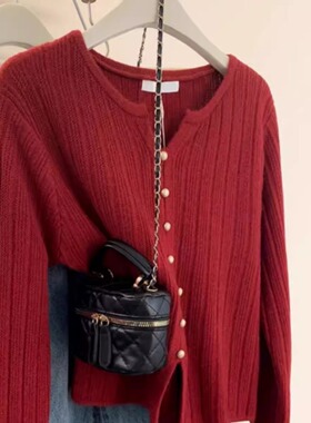 新年红色气质正肩V领羊绒针织衫女秋冬宽松毛衣外穿羊毛打底上衣