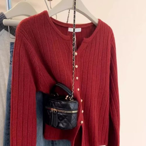 新年红色气质正肩V领羊绒针织衫女秋冬宽松毛衣外穿羊毛打底上衣