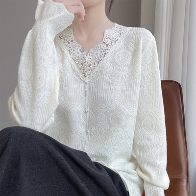 法式蕾丝拼接针织衫女立体钩花宽松长袖可外穿上衣早秋钉珠打底衫