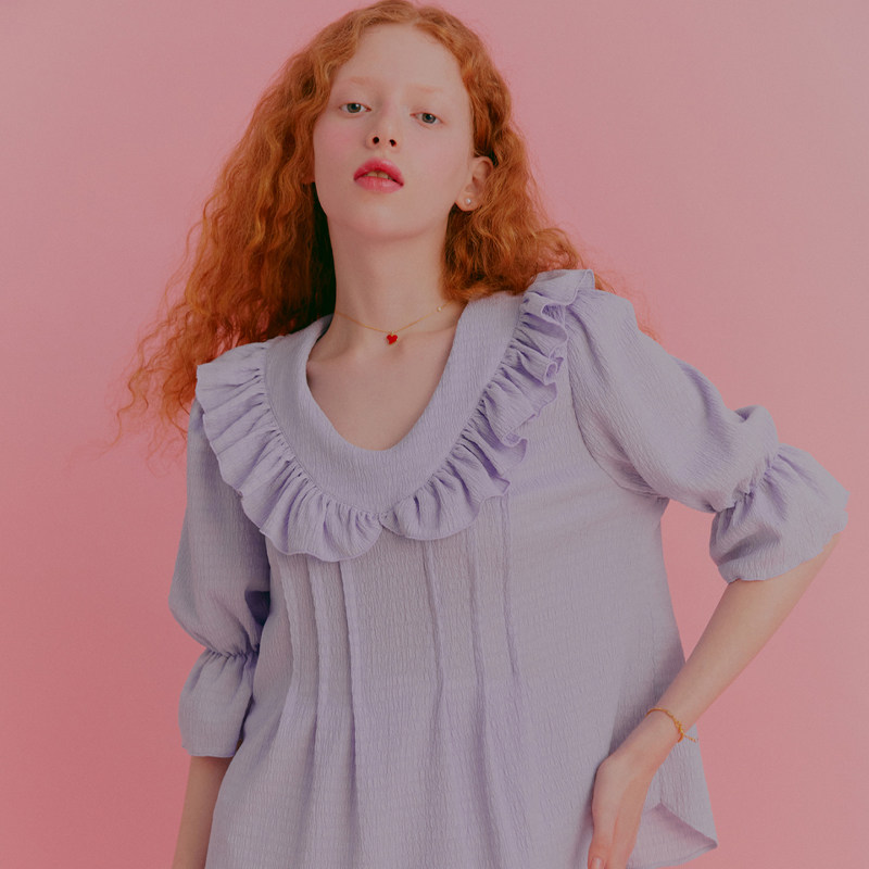 现货DEW E HEART DEW E 21春夏花边娃娃领中袖淑女套头衬衫韩国代