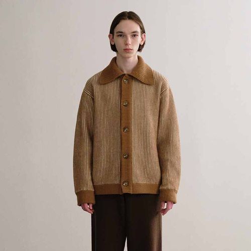 复古翻领拼接色休闲针织衫