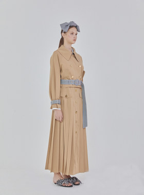 ROMANCHIC 22春夏季新款法式简约气质V领设计感短外套韩国代购