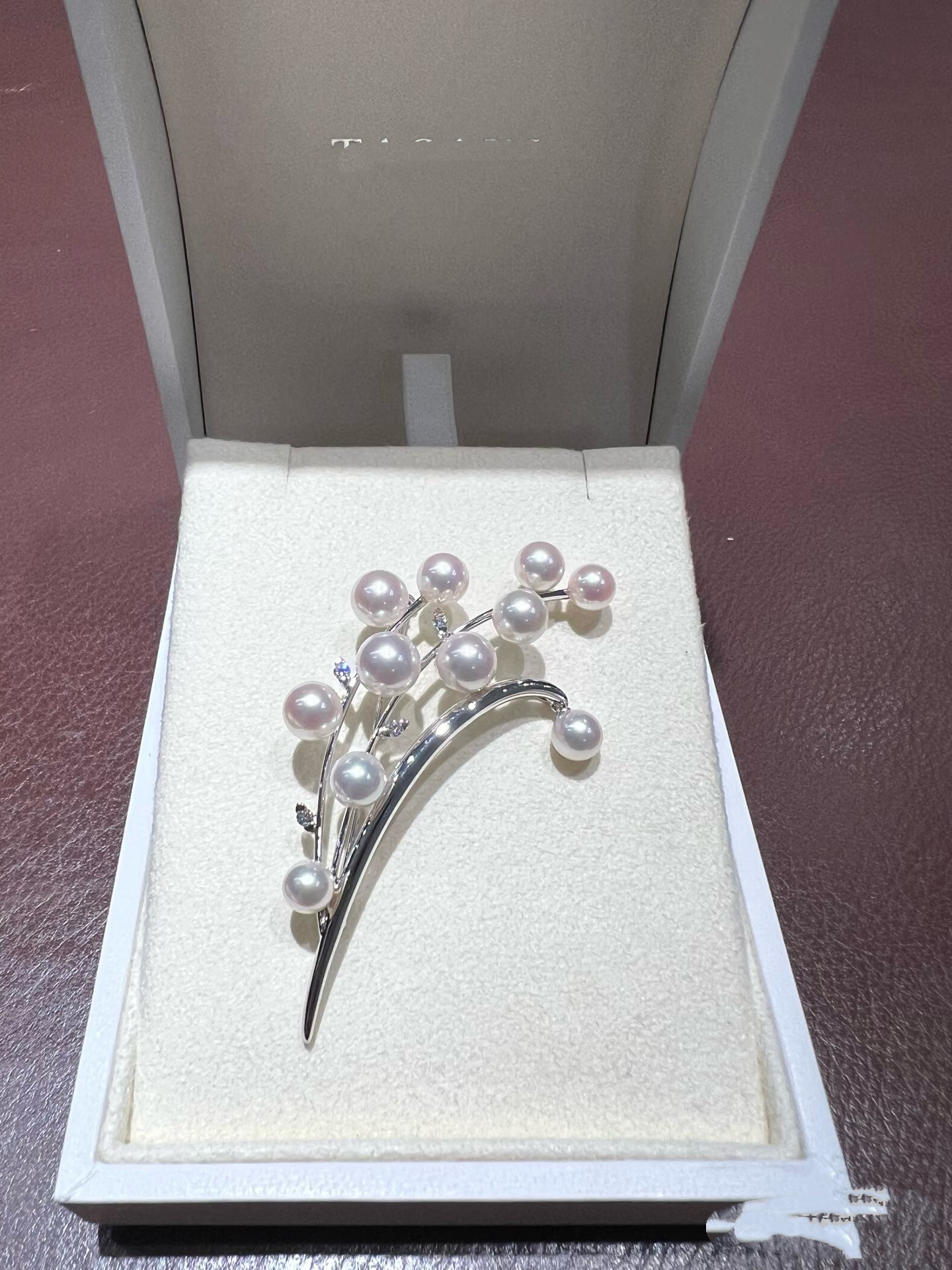 T家同款叶子花瓣树枝海水珍珠胸针纯银气质胸饰品送女友高端礼物