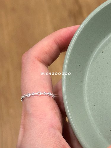 WISHGOOGOO细款迷你星芒戒指女镂空几何星星小圆圈排列日常叠戴戒