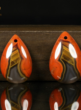 战国红玛瑙同料水滴吊坠