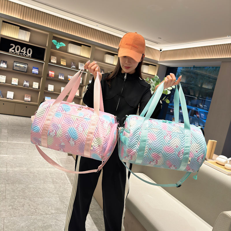 女款运动健身包干湿分离轻便斜挎训练包可爱圆筒游泳包小型旅行包