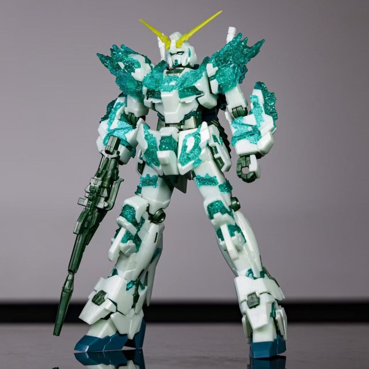 星动HG结晶独角兽成品模型