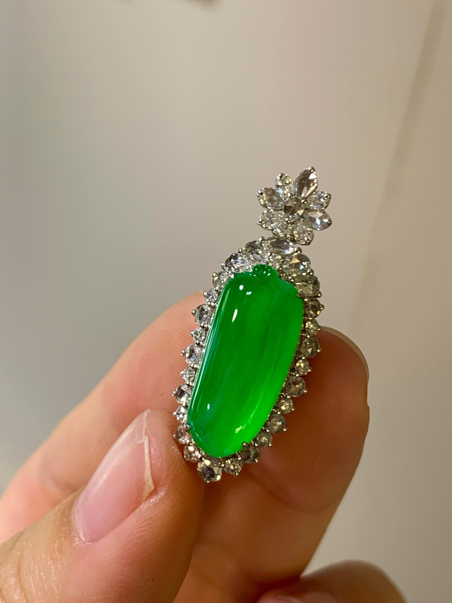 纯天然缅甸A货翡翠冰种阳绿福瓜吊坠冰种玉石挂件男女款送证书