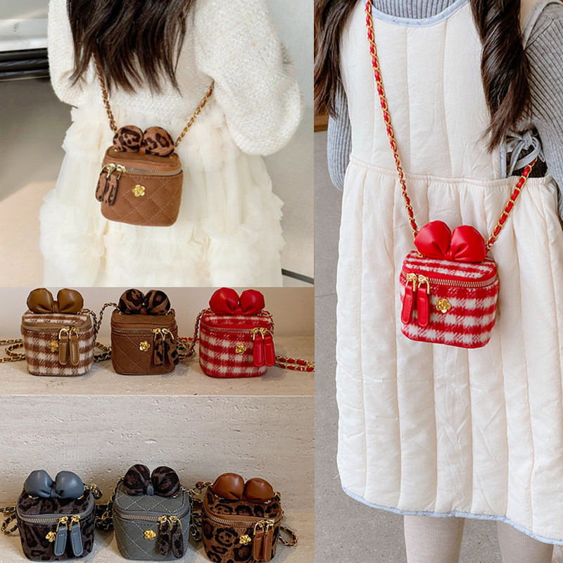 儿童斜挎包可爱小花朵女孩子单肩包时尚女童外出宝宝公主洋气腰包