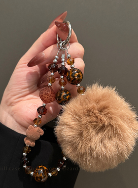 秋冬新款豹纹琥珀水晶串珠毛球手机链短款挂绳手提链可背带夹片时尚网红百搭包包cpdd相机挂件吊坠女款美拉德