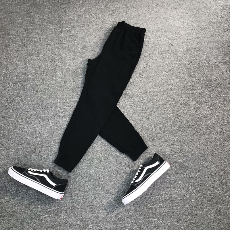 男秋冬季加绒加厚休闲裤精神小伙九分黑武士裤韩版潮流百搭哈伦裤在类目 男装, 休闲裤中 - 来自Buy2taobao.com提供专业的淘宝代购服务