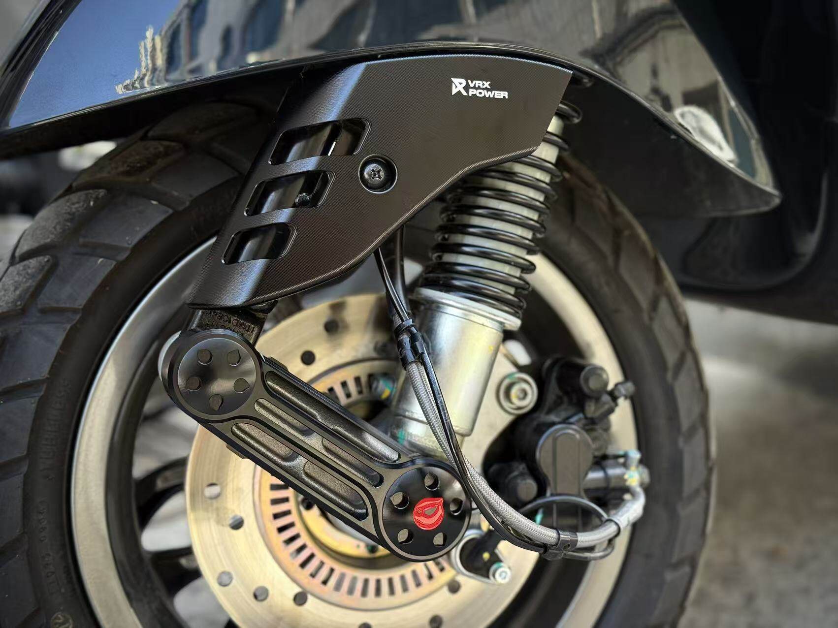适用于vespa s125 lx125改装摇臂侧盖 摇臂盖 前减震装饰盖板