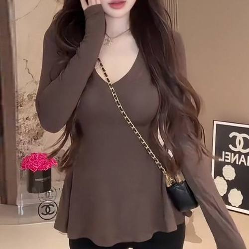 辣妹正肩v领修身显瘦大码女装200斤t恤德绒打底衫2025秋冬款上衣