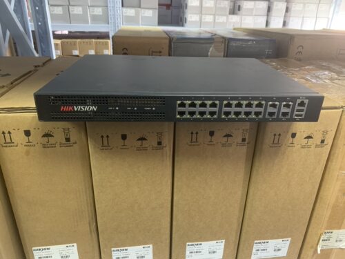 二手海康威视DS-6904UD充新95新4路H265编码视频解码器（带包装）