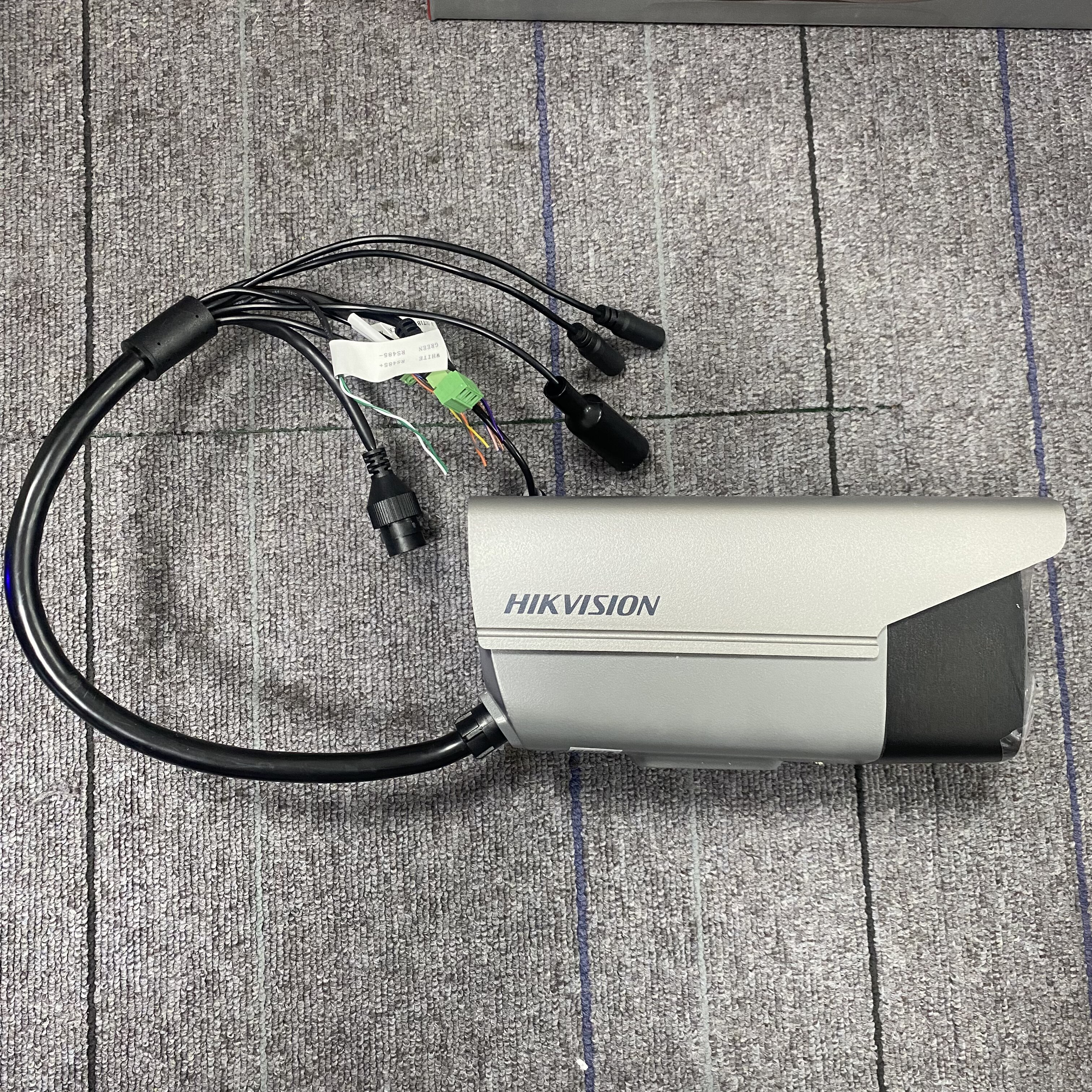 海康威视DS-2CD7A27FWD-XZS(2.8-12mm)(D) 智能AI抓拍200万摄像机