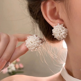 沉溺花园~精致珍珠编制花朵耳钉2025新款爆款耳环法式高级感耳饰