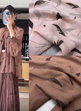 霓裳羽毛真丝乔其纱面料 薄透大摆连衣裙上衣100 %桑蚕丝服装面料