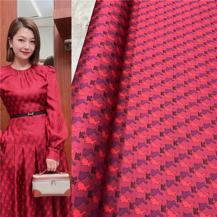 2023红色小兔子印花斜纹真丝布料春夏高档连衣裙衬衫丝绸服装面料