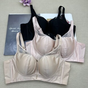 玉姿一族7831女士文胸AB通杯中厚聚拢上托小胸显大无钢圈光面胸罩