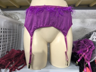 孤品 84㎝ 紫红色吊袜带 腰围76