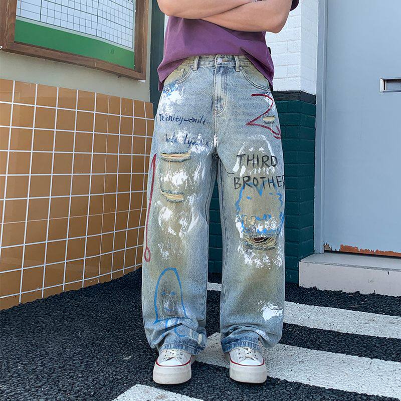 美式涂鸦破洞宽松直筒牛仔裤男