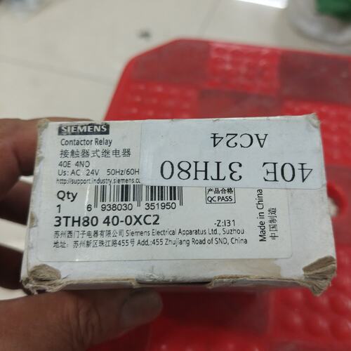 西门子3TH80 40-0XC2有一个，线圈电压AC24V,--议价商品