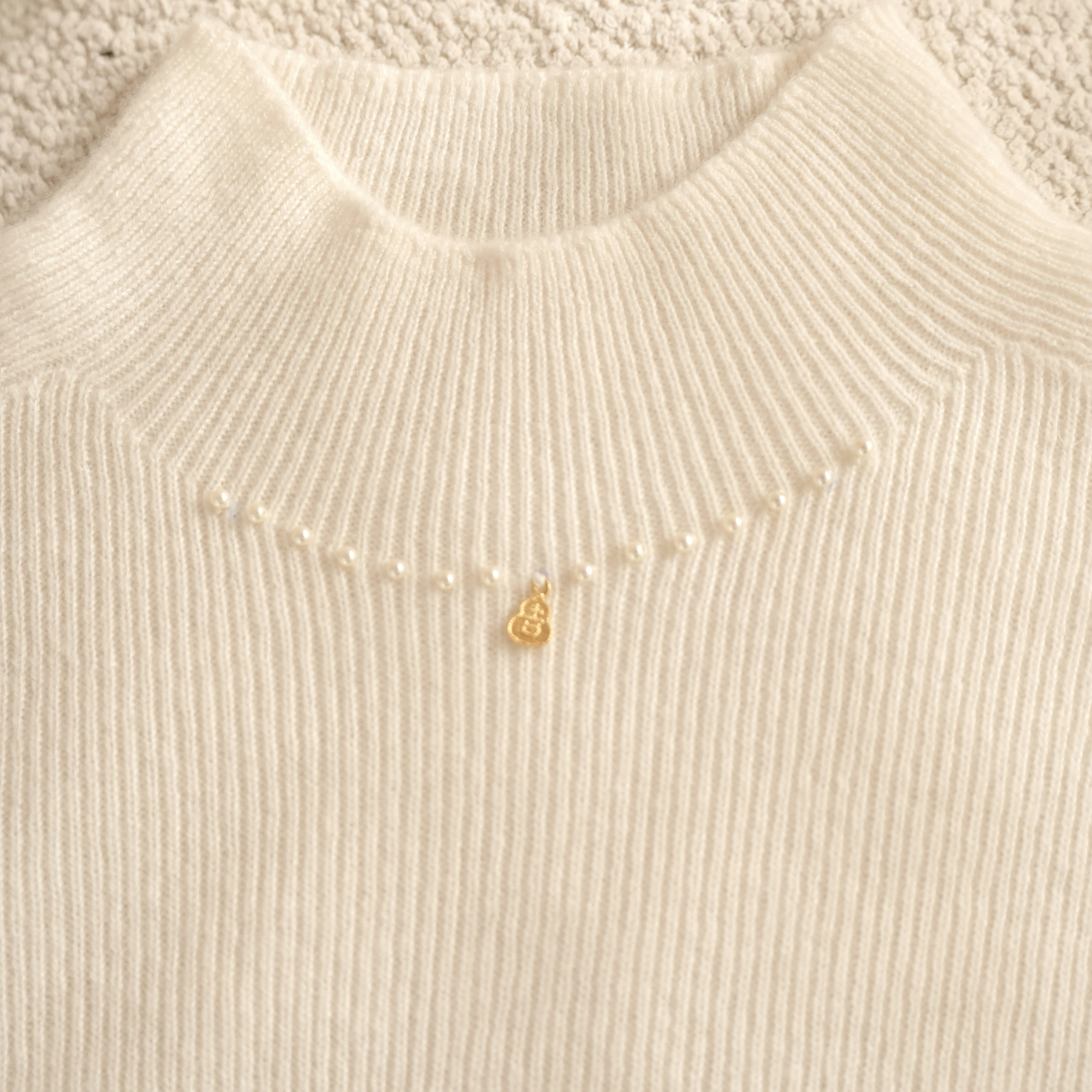 全羊绒半高领打底针织衫