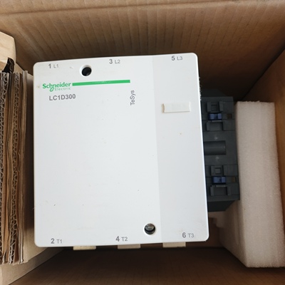 Schneider施耐德接触器LC1D300M7C 220V老库存停产备件正品