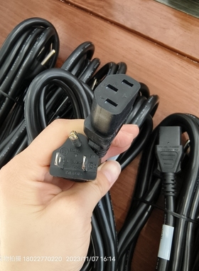 VOLEX主电源线NEMA 5-15P至IEC 60320 C13,2 m,15A 125VAC17504