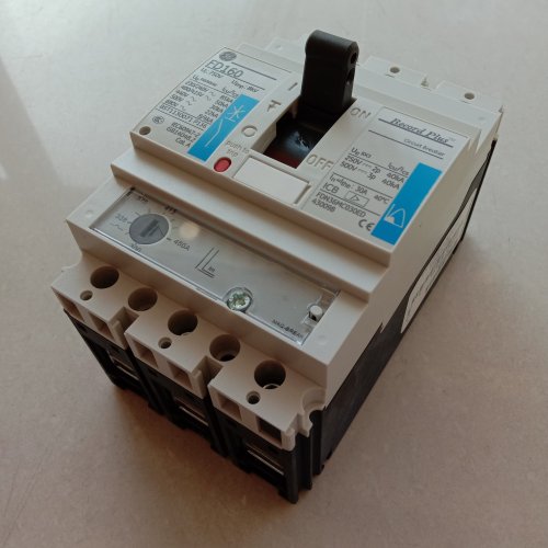 Record Plus美国通用GE塑壳断路器FDN36MC030ED 3P 30A FD160