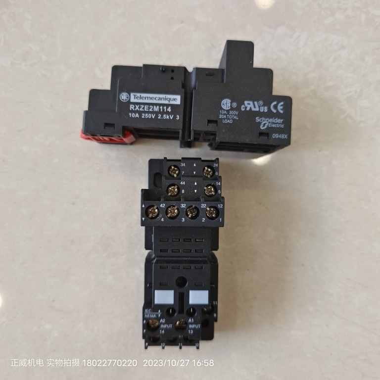 Telemecanique特勒美科施耐德继电器底座RXZE2M114 10A 250V