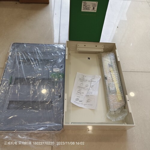 Schneider施耐德天朗系列配电箱TLA36T透明盖 暗装 3排*12=36位
