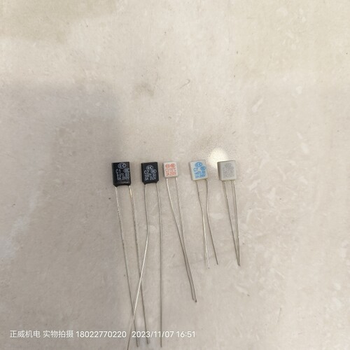 CC温度保险 热熔断器C1 90ºC/C2 105ºC/C3 115ºC/C7 145ºC B2