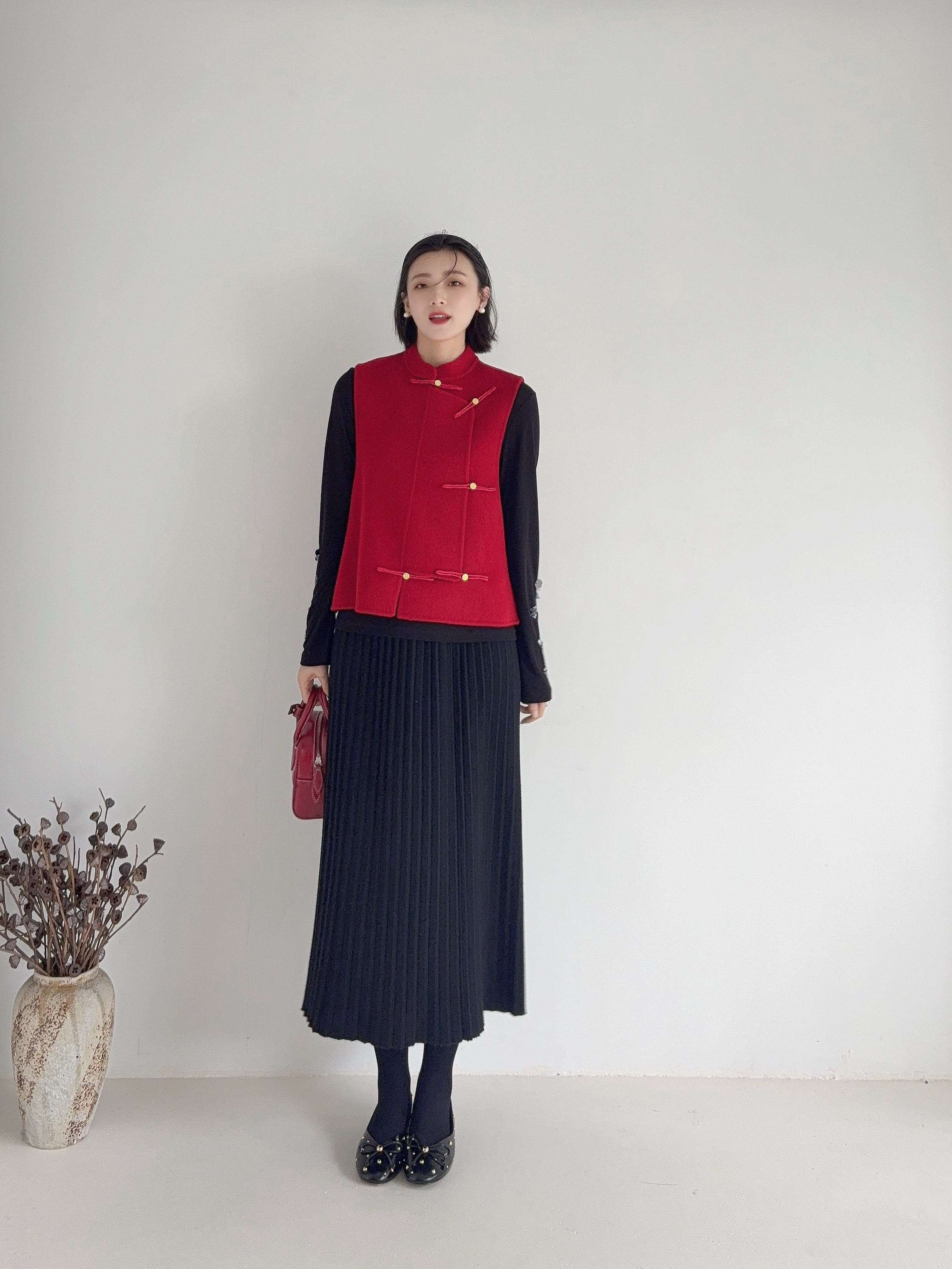 李cc·秋冬新款国风改良显瘦无袖招财金币如意红色小马褂