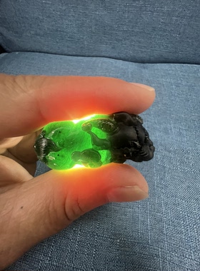 天然翡翠A货墨翠招财貔貅吊坠雕工精湛打灯满绿带证书礼盒