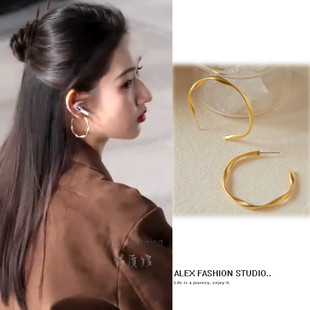 突然的喜欢林欢儿王玉雯同款耳环个性简约复古几何扭曲波浪耳钉潮