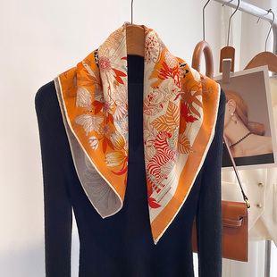 橘橙色真丝羊毛小方巾丝巾女2025新款秋季冬羊绒围巾薄高级感颈饰