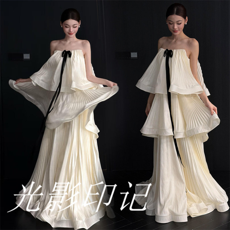 高级百褶抹胸白色新娘礼服婚纱