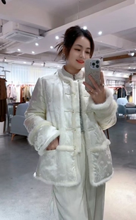 #NOHASHTAG真丝提花白鹅绒羽绒服女短款高端拼水貂毛保暖大衣