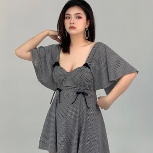 小楠泳衣 2024新款胖MM大码泳衣女性感连体遮肚显瘦温泉保守泳装