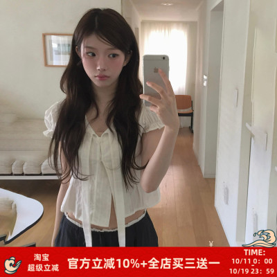 法式甜美排扣拼接飘带泡泡袖T恤