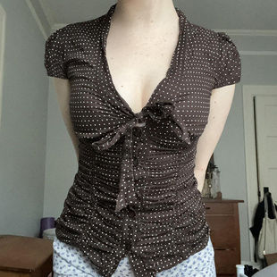 FabGirls 复古小波点褶皱排扣收腰系带长袖T恤 小众百搭显瘦上衣