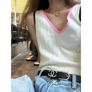 秋季 Avocadong 白色拼粉边针织内搭百搭吊带背心 5折特价