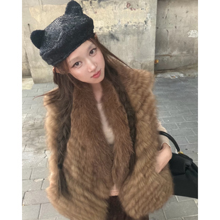 Avocadong 两色狐狸毛双色毛尖chao美皮草马甲女无袖保暖外套上衣