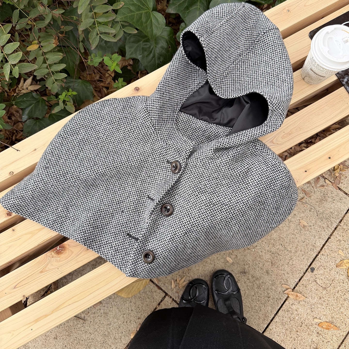 【Avocadong12/8AM10:00】秋冬搭配好物人字纹连帽嗲嗲羊毛斗篷