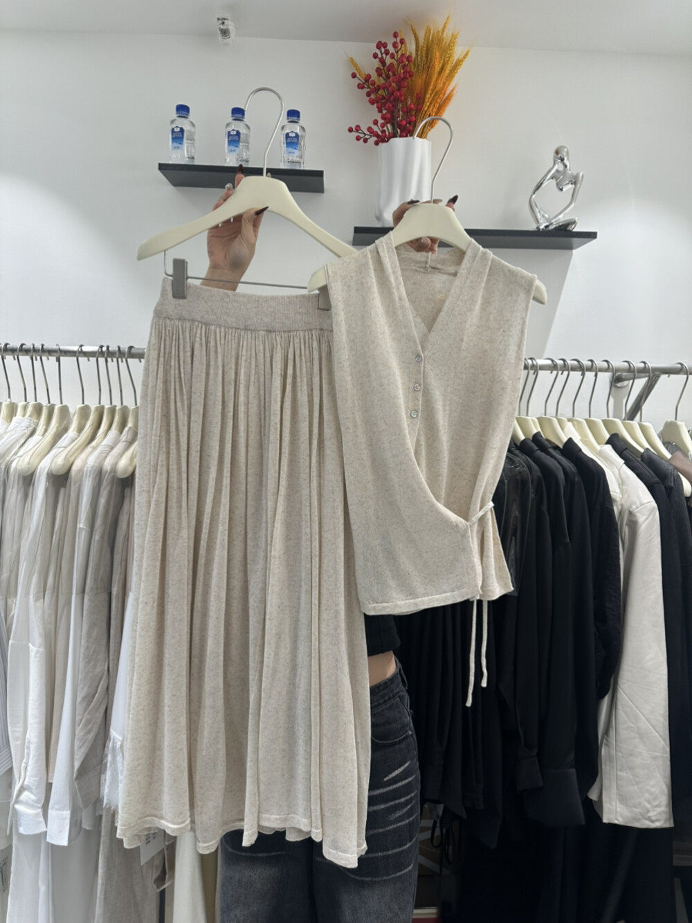 韩版气质百搭V领绑带无袖冰丝麻针织背心上衣大摆半身裙两件套装