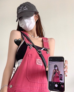 2025春夏季新款玫红色牛仔背带裤女高腰学生减龄宽松直筒连体长裤