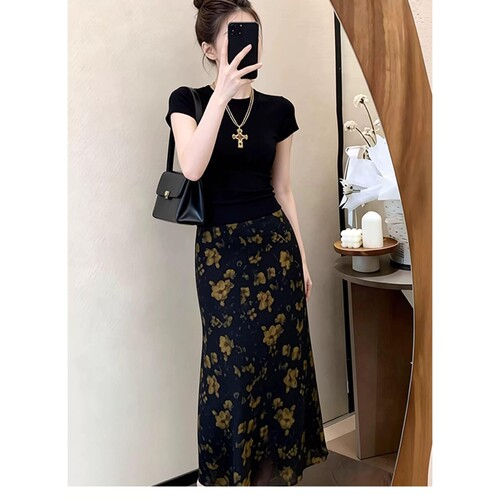 新中式复古碎花鱼尾纱裙两件套