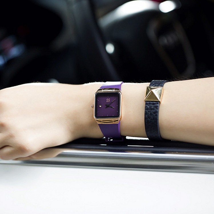 学生韩版简约潮流石英表表带手表表女时尚硅胶长方形日历国产腕表